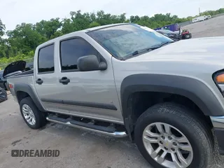 2006 Chevrolet Colorado 3LT with VIN 1GCDS136268182408, listed as a IAAI auction lot 42492420 with 284,568 mi miles and . Bid and sale history available at DreamBid. Image 13.