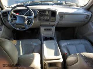 2001 Chevrolet Silverado 1500 LS with VIN 2GCEC19TX11265109, listed as a Copart auction lot 44585145 with 0 mi miles and Salvage Title. Bid and sale history available at carsss.com. Image 8.