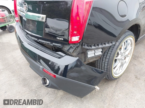 2016 Cadillac SRX Luxury Collection with VIN 3GYFNEE3XGS525706, listed as a IAAI auction lot 41744652 with 98,133 mi miles. Bid and sale history available at carsss.com. Image 6.