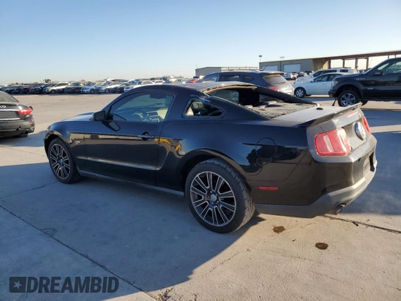 2010 Ford Mustang GT с VIN 1ZVBP8CH9A5154485, выставлен на аукционе Copart как лот 49710385 с пробегом 100 828 миль миль и Чистый • Clean title. История ставок и продаж доступна на DreamBid. Изображение 2.