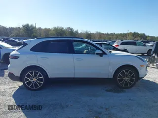 2020 Porsche Cayenne S z VIN WP1AB2AY9LDA28759, wystawiony jako IAAI lot #41832815 z przebiegiem Nie podano mil oraz . Historia ofert i sprzedaży dostępna na DreamBid. Obrazek 13.