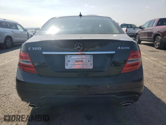 2013 Mercedes-Benz C 300 Sport z VIN WDDGF8AB2DG104911, wystawiony jako Copart lot #71530664 z przebiegiem 125 565 mil mil oraz Szkoda całkowita • Salvage title. Historia ofert i sprzedaży dostępna na DreamBid. Obrazek 6.