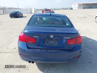 2018 BMW 3 Series 330i xDrive with VIN WBA8D9G53JNU66956, listed as a IAAI auction lot 41201267 with 71,754 mi miles. Bid and sale history available at carsss.com. Image 16.