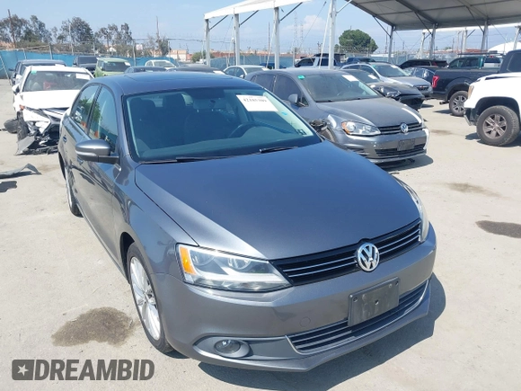 2011 Volkswagen Jetta SEL with VIN 3VWLZ7AJ0BM376892, listed as a IAAI auction lot 42185309 with 130,287 mi miles and . Bid and sale history available at DreamBid. Image 1.