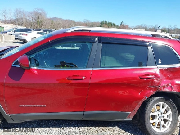 2014 Jeep Cherokee Latitude with VIN 1C4PJMCS7EW285803, listed as a IAAI auction lot 41827874 with 178,767 mi miles. Bid and sale history available at carsss.com. Image 14.