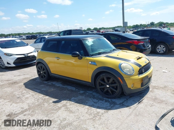 2009 MINI Hardtop S with VIN WMWMF73579TW86675, listed as a IAAI auction lot 42459385 with 129,264 mi miles and . Bid and sale history available at DreamBid. Image 1.