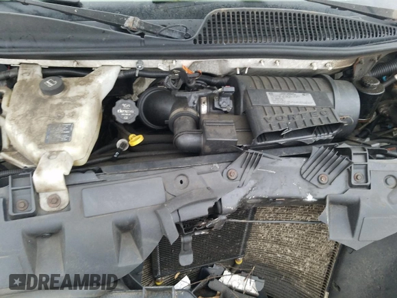 2019 GMC Savana z VIN 7GZ07SFG1KN003218, wystawiony jako Copart lot #84340584 z przebiegiem 383 500 mil mil oraz Szkody całkowita. Historia ofert i sprzedaży dostępna na DreamBid. Obrazek 11.