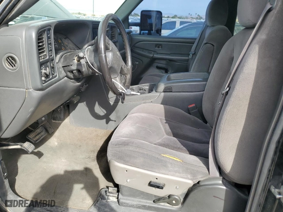 2007 GMC Sierra 2500HD Classic SLE1 with VIN 1GTHK29D37E106700, listed as a Copart auction lot 51186525 with 392,749 mi miles and Salvage Title. Bid and sale history available at carsss.com. Image 7.