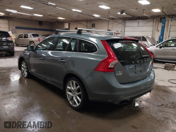2016 Volvo V60 T5 Premier with VIN YV1612SK8G1311644, listed as a IAAI auction lot 41203569 with 96,242 mi miles. Bid and sale history available at carsss.com. Image 3.