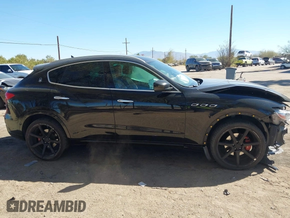 2017 Maserati Levante z VIN ZN661XUL9HX210893, wystawiony jako IAAI lot #41668712 z przebiegiem 77 850 mil mil oraz . Historia ofert i sprzedaży dostępna na DreamBid. Obrazek 14.