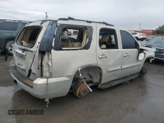 2007 GMC Yukon SLE with VIN 1GKFK13017R157472, listed as a Copart auction lot 79322014 with 0 mi miles and Salvage Title. Bid and sale history available at carsss.com. Image 3.