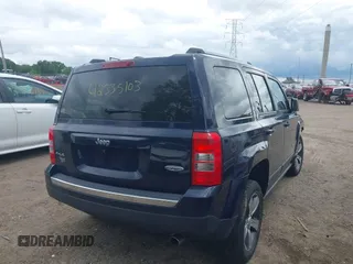 2016 Jeep Patriot Latitude z VIN 1C4NJRFB6GD500649, wystawiony jako IAAI lot #42335103 z przebiegiem 52 742 mil mil oraz . Historia ofert i sprzedaży dostępna na DreamBid. Obrazek 4.