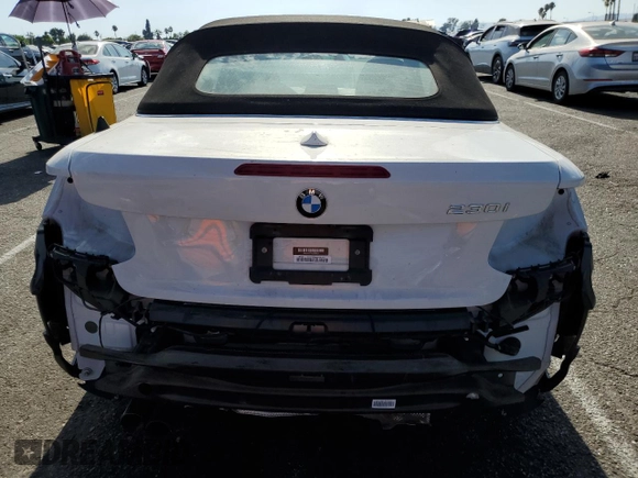 2020 BMW 2 Series 230i with VIN WBA2M7C09L7E55300, listed as a Copart auction lot 61660103 with 35,177 mi miles. Bid and sale history available at carsss.com. Image 6.