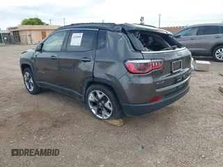 2019 Jeep Compass Limited z VIN 3C4NJDCB1KT641767, wystawiony jako IAAI lot #42265050 z przebiegiem 56 871 mil mil oraz . Historia ofert i sprzedaży dostępna na DreamBid. Obrazek 3.