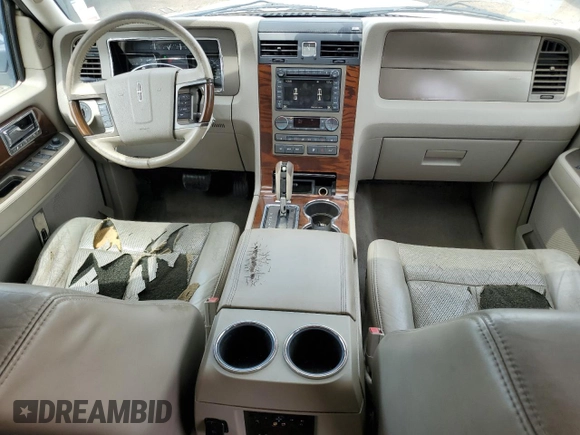 2012 Lincoln Navigator with VIN 5LMJJ2H52CEL04542, listed as a Copart auction lot 62708385 with 84,192 mi miles and Salvage title. Bid and sale history available at DreamBid. Image 8.