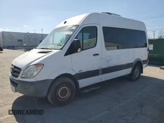 2013 Mercedes-Benz Sprinter Passenger with VIN WDZPE7CC7D5731046, listed as a Copart auction lot 46614215 with Not Provided miles and Clean Title. Bid and sale history available at carsss.com. Image 1.