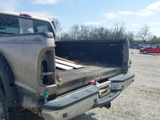 2002 Ford F-350 XL with VIN 1FTSW31F12EB06717, listed as a IAAI auction lot 41911543 with 351,800 mi miles and . Bid and sale history available at DreamBid. Image 16.