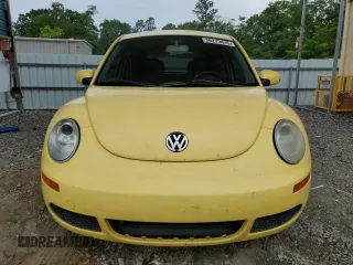 2007 Volkswagen Beetle with VIN 3VWPW31C67M519257, listed as a Copart auction lot 56223435 with 126,034 mi miles and Clean Title. Bid and sale history available at DreamBid. Image 5.