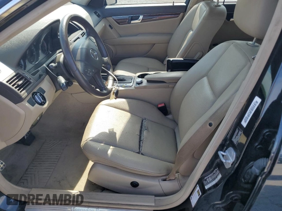 2010 Mercedes-Benz C 300 Sport с VIN WDDGF5EB4AR093127, выставлен на аукционе Copart как лот 64737895 с пробегом 129 833 миль миль и Списание • Salvage title. История ставок и продаж доступна на DreamBid. Изображение 7.