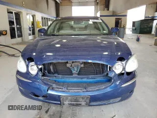 2006 Buick LaCrosse CXL with VIN 2G4WD582861227379, listed as a Copart auction lot 53037025 with 127,200 mi miles and Salvage Title. Bid and sale history available at carsss.com. Image 5.