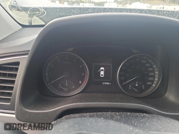 2018 Hyundai Elantra GL with VIN KMHD84LF0JU643343, listed as a Copart auction lot 83653764 with 57,208 mi miles and Salvage Title. Bid and sale history available at DreamBid. Image 9.