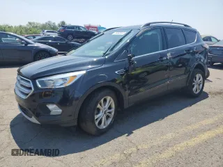 2018 Ford Escape SE z VIN 1FMCU9GD3JUA78244, wystawiony jako Copart lot #59508955 z przebiegiem 108 273 mil mil oraz Szkoda całkowita • Salvage title. Historia ofert i sprzedaży dostępna na DreamBid. Obrazek 1.