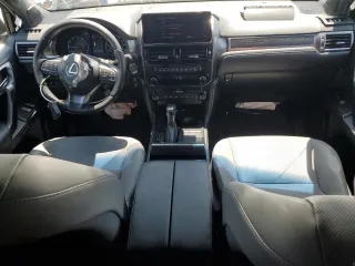 2023 Lexus GX 460 z VIN JTJSM7BX6P5342949, wystawiony jako Copart lot #55026575 z przebiegiem 25 959 mil mil oraz Tytuł czysty. Historia ofert i sprzedaży dostępna na DreamBid. Obrazek 8.