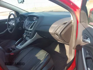 2013 Ford Focus SE z VIN 1FADP3F27DL252586, wystawiony jako IAAI lot #42496500 z przebiegiem 150 052 mil mil oraz . Historia ofert i sprzedaży dostępna na DreamBid. Obrazek 5.