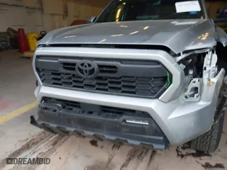 2024 Toyota Tacoma 4WD SR5 with VIN 3TMLB5JN4RM071338, listed as a IAAI auction lot 41742236 with 9,367 mi miles. Bid and sale history available at carsss.com. Image 18.