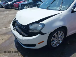 2014 Volkswagen Jetta TDI with VIN 3VWPL7AJ0EM611346, listed as a IAAI auction lot 42533049 with 131,929 mi miles and . Bid and sale history available at DreamBid. Image 18.