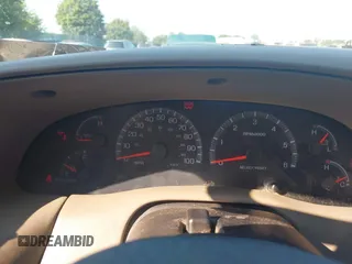 2000 Ford F-150 XL z VIN 1FTZF1723YNA11897, wystawiony jako IAAI lot #42806638 z przebiegiem Nie podano mil oraz . Historia ofert i sprzedaży dostępna na DreamBid. Obrazek 7.