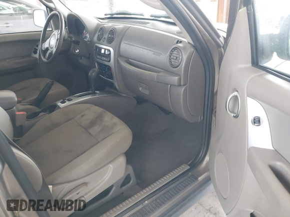 2006 Jeep Liberty Limited с VIN 1J4GL58576W113642, выставлен на аукционе IAAI как лот 42290963 с пробегом 273 565 миль миль и . История ставок и продаж доступна на DreamBid. Изображение 5.