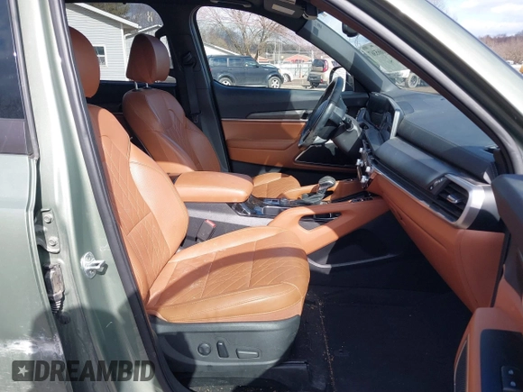 2023 Kia Telluride EX X-Line z VIN 5XYP3DGC8PG338845, wystawiony jako IAAI lot #41665367 z przebiegiem 63 595 mil mil oraz . Historia ofert i sprzedaży dostępna na DreamBid. Obrazek 5.