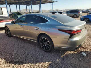 2021 Lexus LS z VIN JTHE5LGF5M5008931, wystawiony jako Copart lot #43045225 z przebiegiem 31 903 mil mil oraz Szkoda całkowita • Salvage title. Historia ofert i sprzedaży dostępna na DreamBid. Obrazek 2.