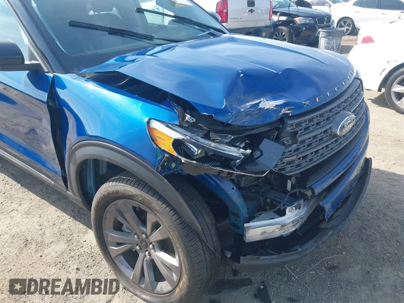 2023 Ford Explorer XLT with VIN 1FMSK7DH9PGA46015, listed as a IAAI auction lot 41593747 with 40,100 mi miles. Bid and sale history available at carsss.com. Image 6.
