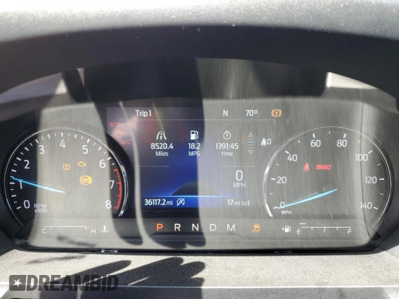 2020 Ford Explorer XLT z VIN 1FMSK8DH4LGB31585, wystawiony jako Copart lot #56982185 z przebiegiem 36 117 mil mil oraz Szkoda całkowita • Salvage title. Historia ofert i sprzedaży dostępna na DreamBid. Obrazek 9.