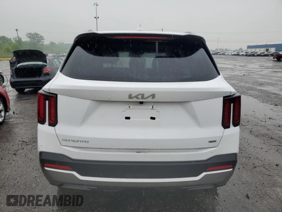2024 Kia Sorento S with VIN 5XYRLDJC9RG258538, listed as a Copart auction lot 59866455 with 35,811 mi miles and Clean title. Bid and sale history available at DreamBid. Image 6.