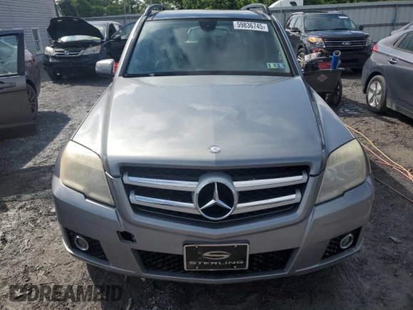 2012 Mercedes-Benz GLK 350 z VIN WDCGG8HB7CF817900, wystawiony jako Copart lot #59836745 z przebiegiem 177 516 mil mil oraz Czysty tytuł • Clean title. Historia ofert i sprzedaży dostępna na DreamBid. Obrazek 5.