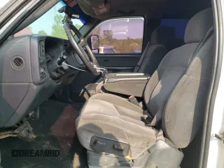 2002 Chevrolet Silverado 2500 LS z VIN 1GCGK29U32Z330420, wystawiony jako Copart lot #59506425 z przebiegiem 266 435 mil mil oraz Szkoda całkowita • Salvage title. Historia ofert i sprzedaży dostępna na DreamBid. Obrazek 7.