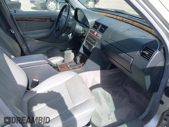 1998 Mercedes-Benz C 230/260/280/320 with VIN WDBHA23G5WA630456, listed as a IAAI auction lot 41714823 with 201,619 mi miles and . Bid and sale history available at carsss.com. Image 5.