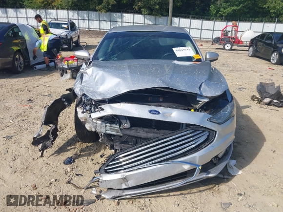 2018 Ford Fusion SE with VIN 3FA6P0H79JR237925, listed as a IAAI auction lot 40043643 with 147,919 mi miles. Bid and sale history available at carsss.com. Image 12.