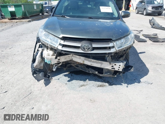 2018 Toyota Highlander SE with VIN 5TDJZRFH6JS882317, listed as a IAAI auction lot 42274438 with 77,143 mi miles and . Bid and sale history available at DreamBid. Image 6.