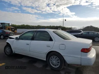 2000 Toyota Camry CE with VIN 4T1BG22K3YU948133, listed as a Copart auction lot 46627315 with 50,914 mi miles and Salvage Title. Bid and sale history available at DreamBid. Image 2.