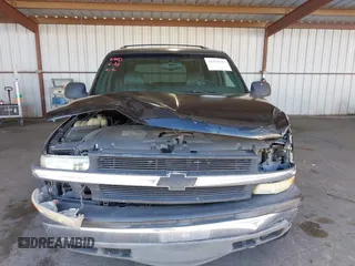2002 Chevrolet Tahoe LS with VIN 1GNEC13V42J188049, listed as a IAAI auction lot 42538707 with 287,452 mi miles and . Bid and sale history available at DreamBid. Image 13.