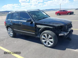 2010 Mercedes-Benz GLK 350 z VIN WDCGG8HB5AF326688, wystawiony jako IAAI lot #39605774 z przebiegiem 200 155 mil mil oraz . Historia ofert i sprzedaży dostępna na DreamBid. Obrazek 1.