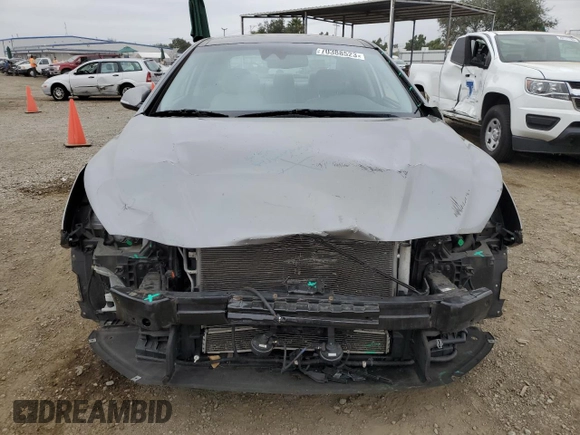 2018 Hyundai Sonata Hybrid Limited with VIN KMHE34L37JA087056, listed as a Copart auction lot 70388523 with 92,778 mi miles. Bid and sale history available at carsss.com. Image 5.