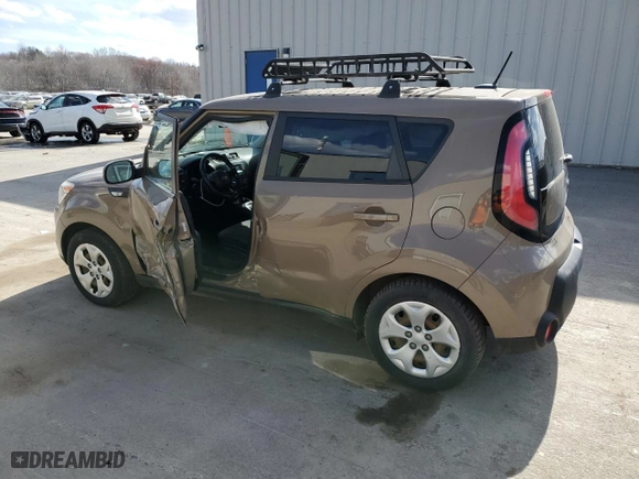 2014 Kia Soul with VIN KNDJN2A24E7002804, listed as a Copart auction lot 49724785 with 183,670 mi miles and Salvage Title. Bid and sale history available at carsss.com. Image 2.
