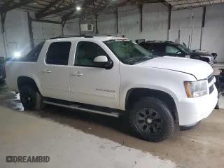 2012 Chevrolet Avalanche LS with VIN 3GNTKEE77CG133131, listed as a Copart auction lot 85170234 with 143,961 mi miles and Clean Title. Bid and sale history available at carsss.com. Image 4.