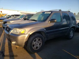 2005 Ford Escape Limited with VIN 1FMYU941X5KA23114, listed as a Copart auction lot 49094545 with 218,811 mi miles and Salvage Title. Bid and sale history available at carsss.com. Image 1.