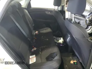 2019 Kia Forte LXS z VIN 3KPF24AD0KE131906, wystawiony jako Copart lot #58037235 z przebiegiem 84 527 mil mil oraz Szkoda całkowita • Salvage title. Historia ofert i sprzedaży dostępna na DreamBid. Obrazek 10.